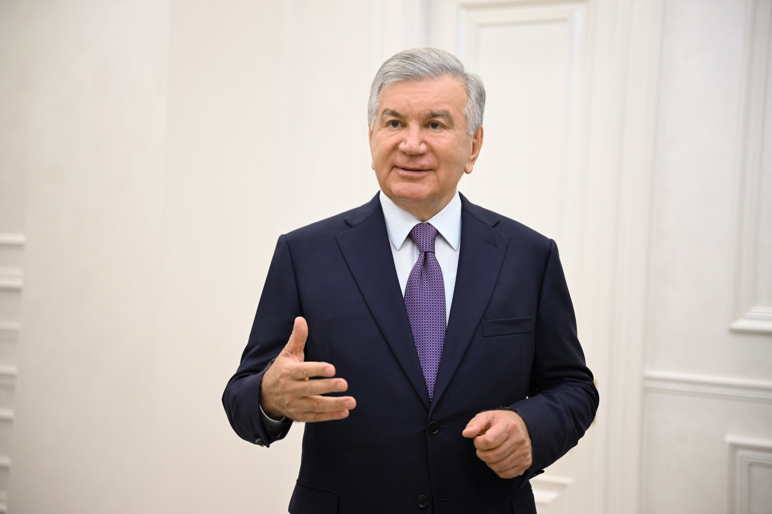 Prezident Shavkat Mirziyoyev Xiva shahrida barpo etilishi rejalashtirilgan xalqaro turistik shaharcha loyihasi taqdimoti bilan tanishdi.